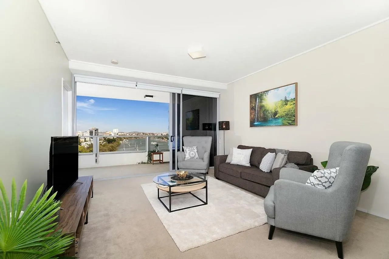 Amazing River View - 3 Bedroom Apartment - Brisbane Cbd - Netflix - Fast Wifi - Carpark